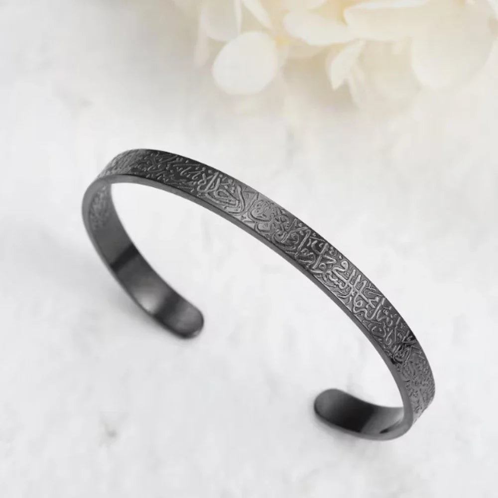 Armbänder & Halsketten
